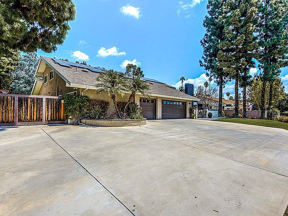 4th image of 1891 Beverly Glen Dr