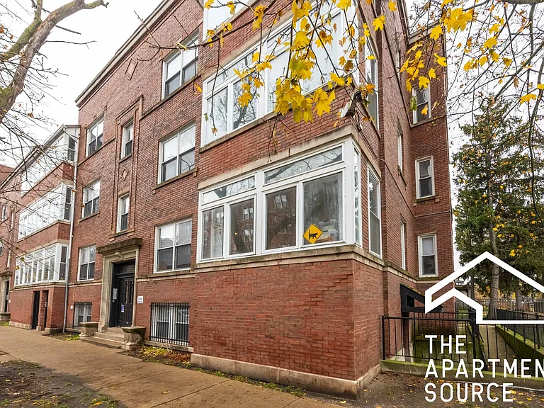 7462 N Greenview Ave #1 — Photo 14