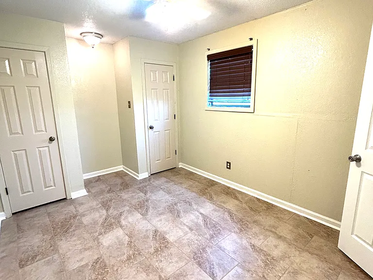 1358 Piper Way — Photo 8