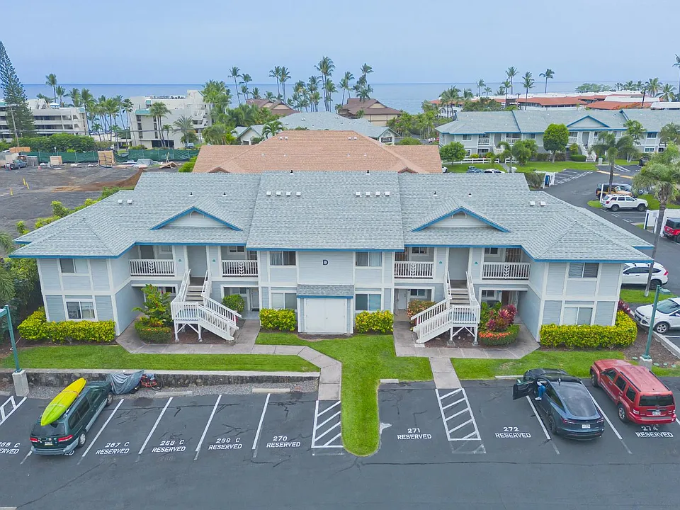 75-6081 Alii Dr #D201