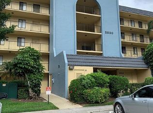 2820 Tennis Club Dr, West Palm Beach, FL 33417