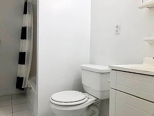 5th image of 340 E 13th St APT 8