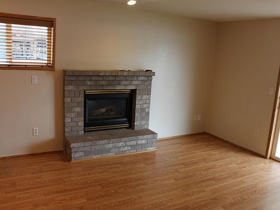 2nd image of 16316 NE 77th Cir