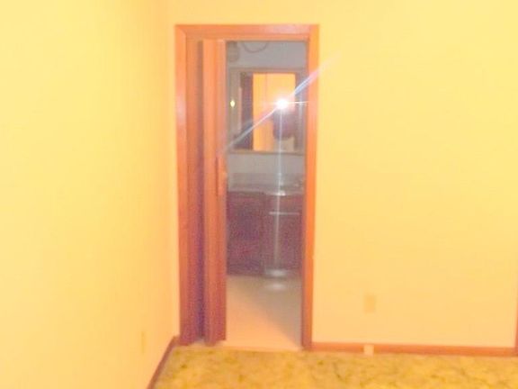 5th image of 305 W Douglas St