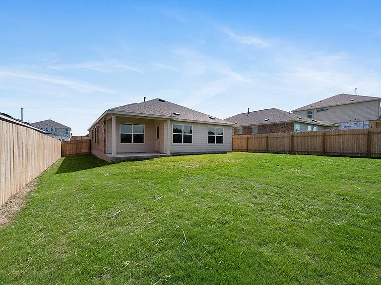 3210 Dusted Daisy St — Photo 32
