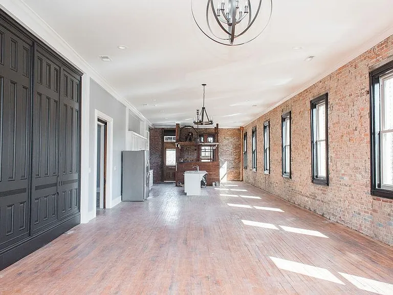 113 E Madison St #D — Photo 1