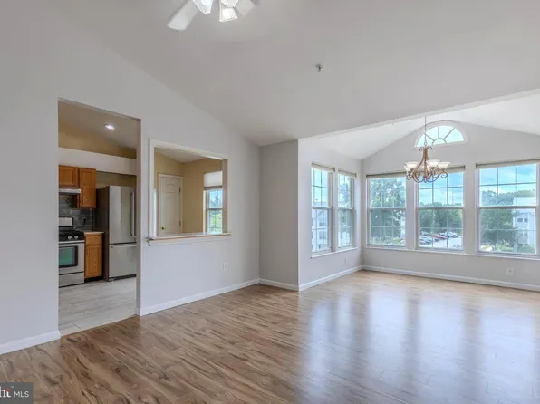 7522 Snowpea Ct #24-M, Alexandria, VA 22306