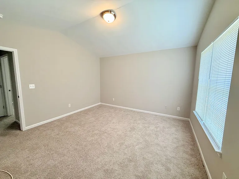 5420 Henderson Oaks Dr — Photo 6