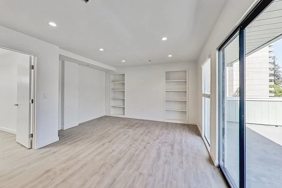 Building Photo - 95 41st St #402