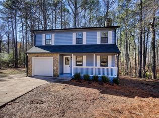 5953 Armour Dr, Union City, GA 30291