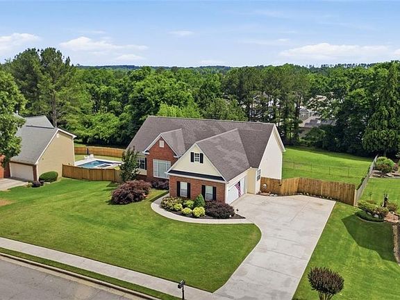4th image of 3132 Planters Mill Dr