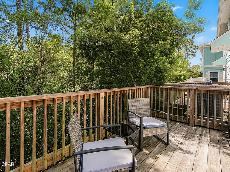 1883 Pointe Dr — Photo 34