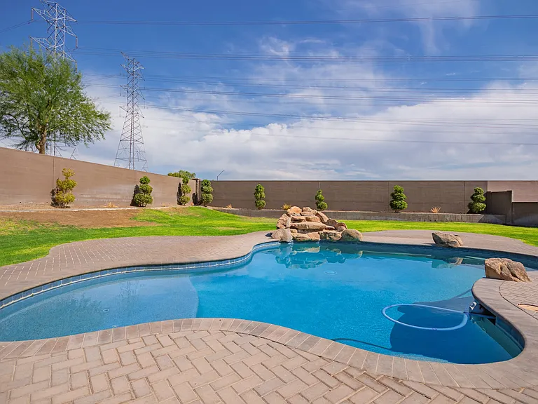 12152 W Winslow Ave — Photo 49