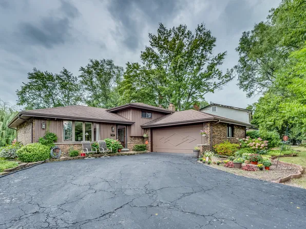 21W211 N Ln, Itasca, IL 60143