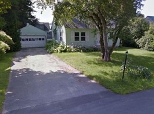 20 Grove St, Lancaster, NH 03584
