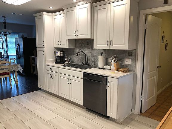 2nd image of 1641 Green Meadow Ln