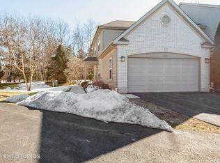 2681 Granite Ct #42, Crystal Lake, IL 60012