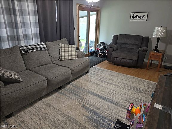 5th image of 3605 Birchdale Rd NW