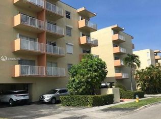 3545 NE 167th St APT 402, North Miami Beach, FL 33160