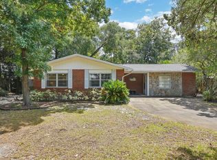 334 Yacht Club Dr NE, Fort Walton Beach, FL 32548