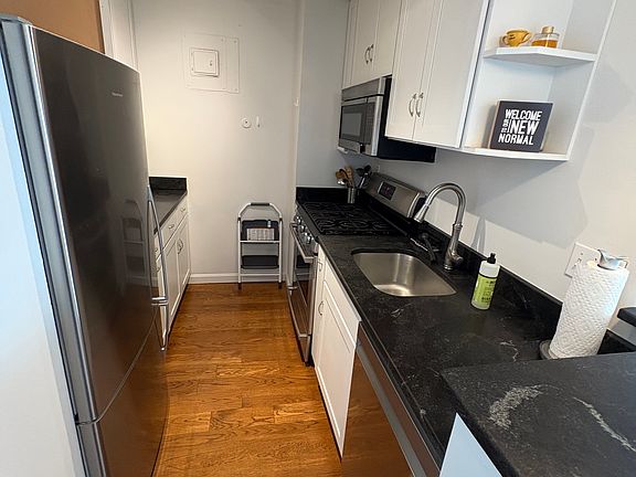 2nd image of 151 Tremont St #26HB