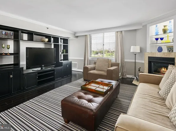 1276 N Wayne St APT 724, Arlington, VA 22201