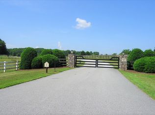 150 Hunter Hack Trl, Campobello, SC 29322