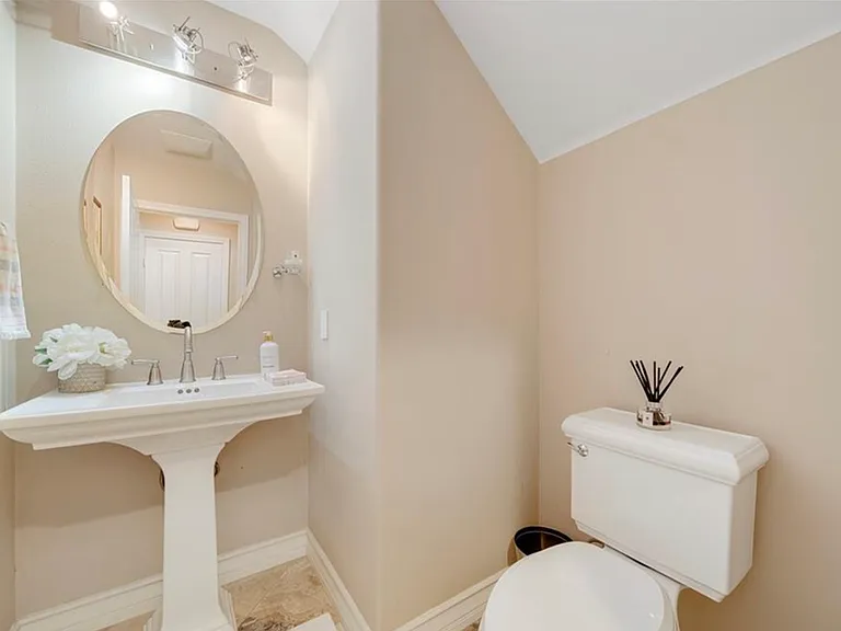 Powder Room downstairs