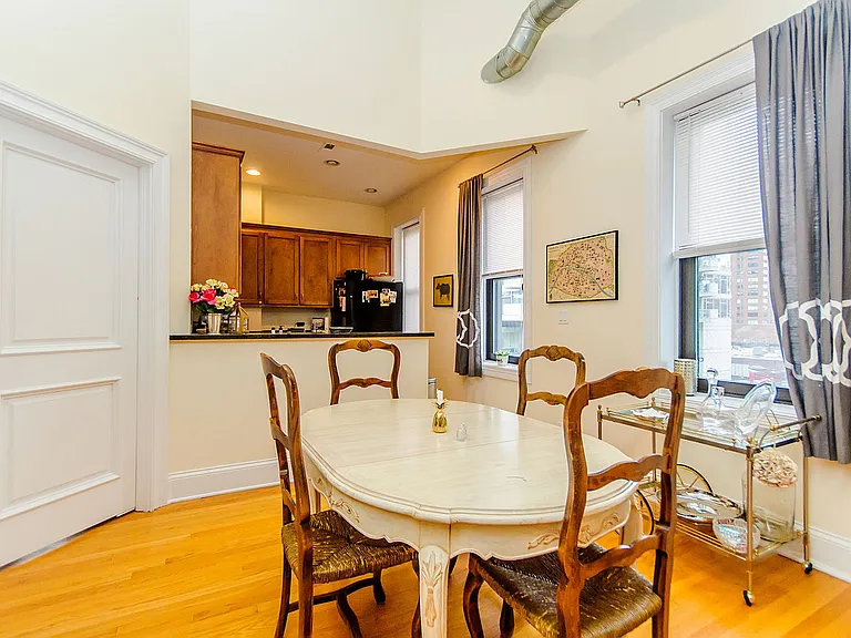 531 N Wells St #166-W — Photo 4