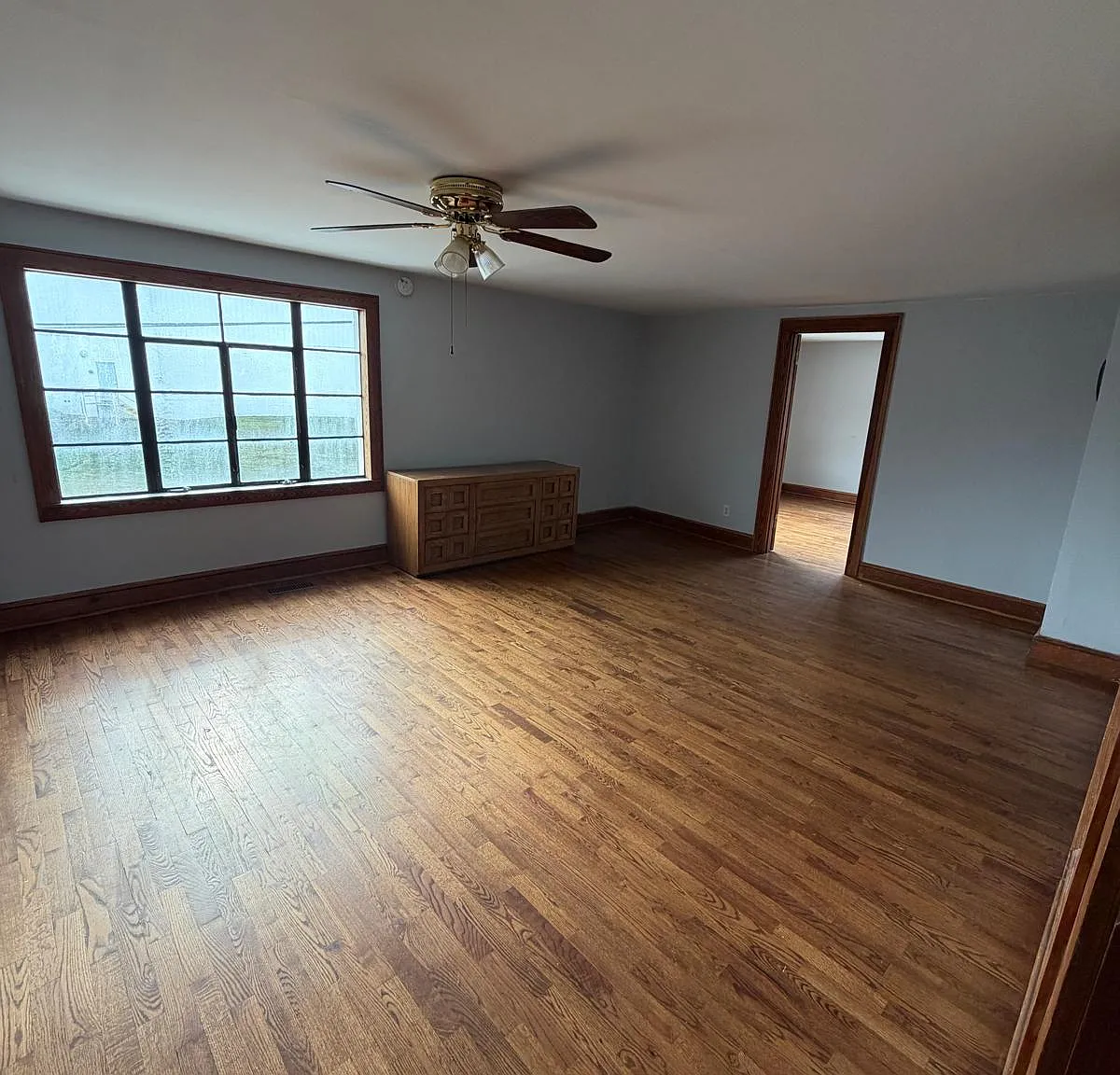 2 bed, 1.5 bath, 1200 sqft, $1,095 — Photo 2