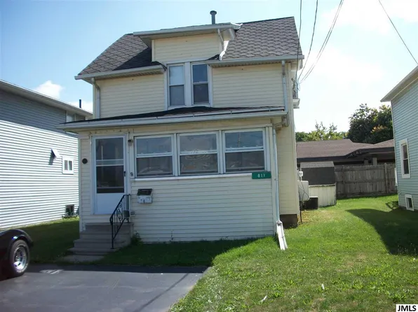 811 Cooper St, Jackson, MI 49202