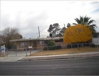 1st image of 2604 Howard Dr