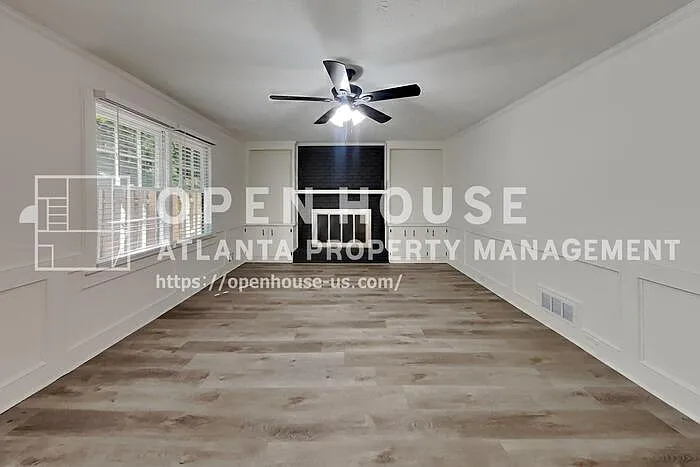 4 bed, 2.5 bath, 2465 sqft, $2,500 — Photo 3