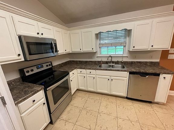 5th image of 6122 Ashton Woods Cir