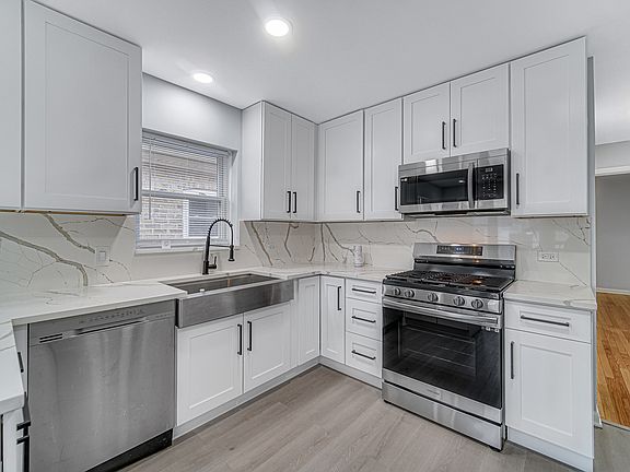 5th image of 2219 N 74th Ct
