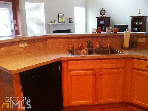 2nd image of 427 Mountain View Ln