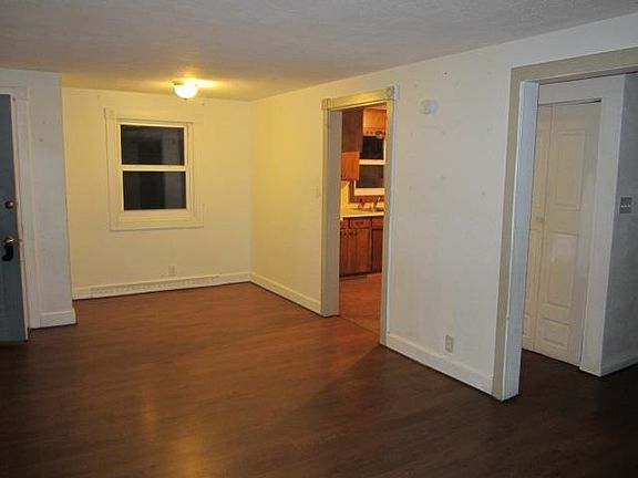 3rd image of 2219 Benham Ave