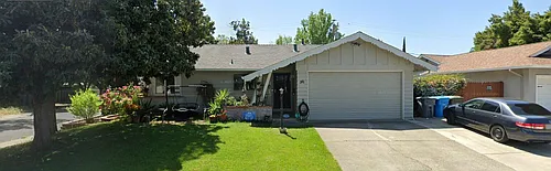 561 Cottonwood St Photo 1