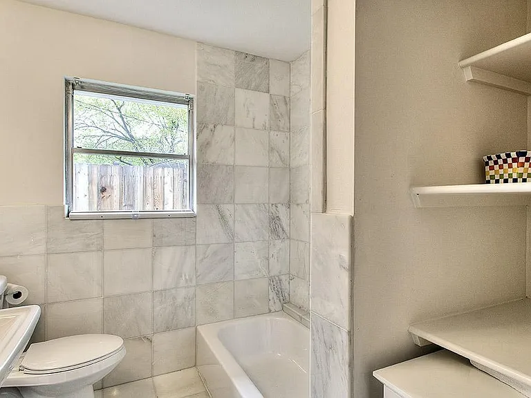 3110 Deal St — Photo 9