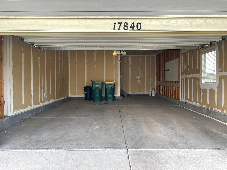 17840 Mimosa St — Photo 28
