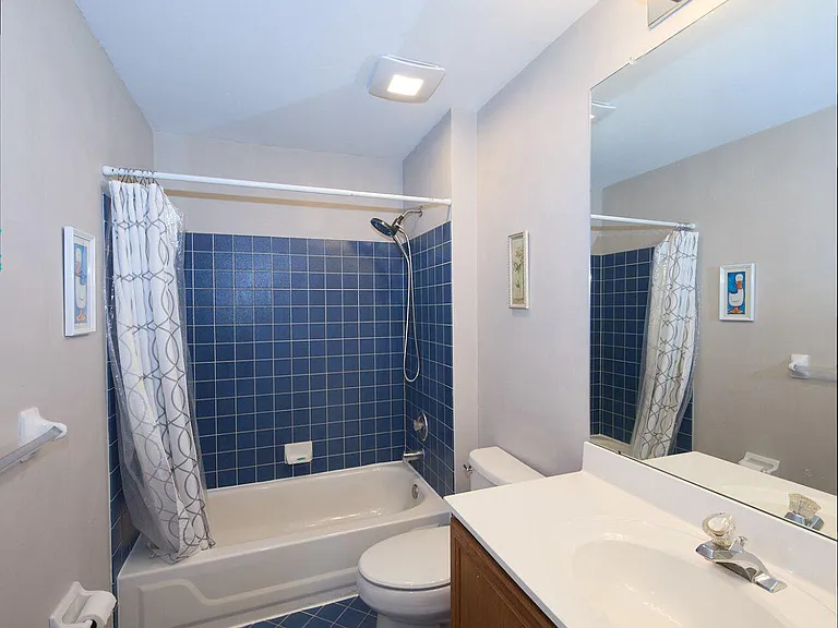 3604 Carriage Ct N — Photo 12