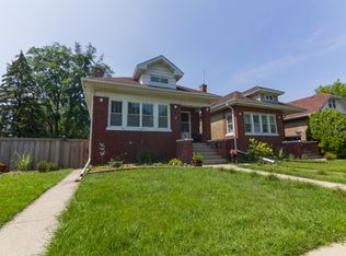3208 Vernon Ave, Brookfield, IL 60513