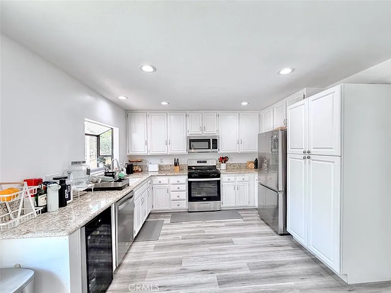 2134 N Pami Cir — Photo 13