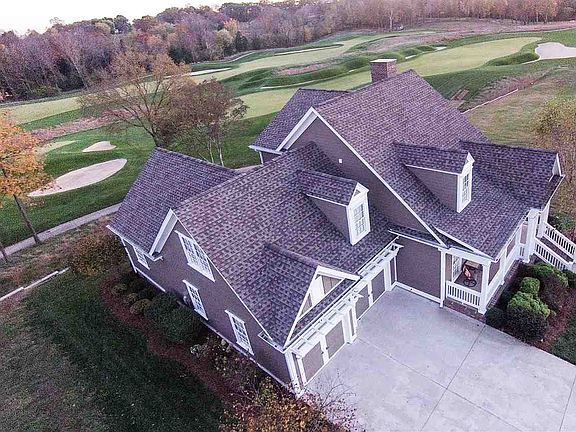 3rd image of 541 Linkside Ln