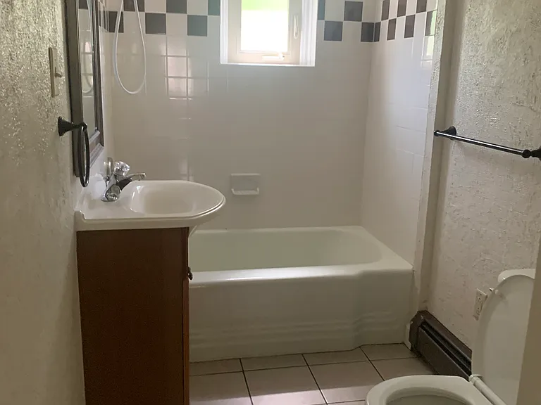626 Franklin St — Photo 2
