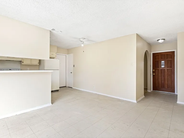 4718 Casa Oro St — Photo 6