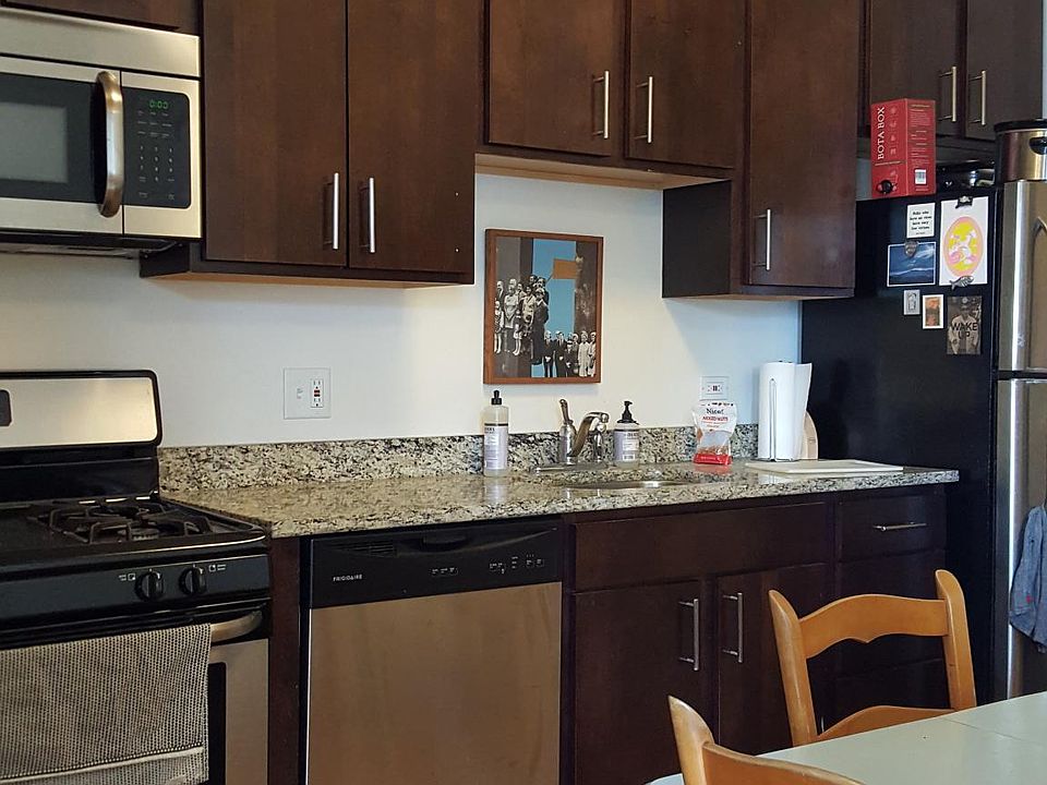 1st image of 1956 N Humboldt Blvd APT 15