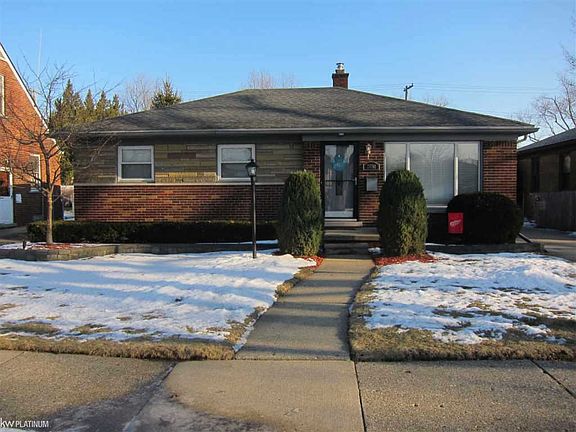 2nd image of 21781 Chalon St