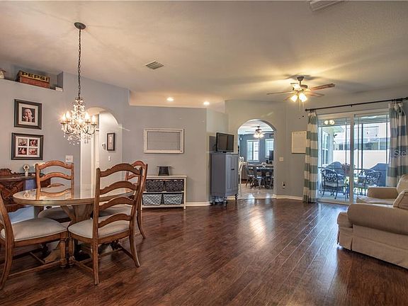2nd image of 2758 Valencia Grove Dr