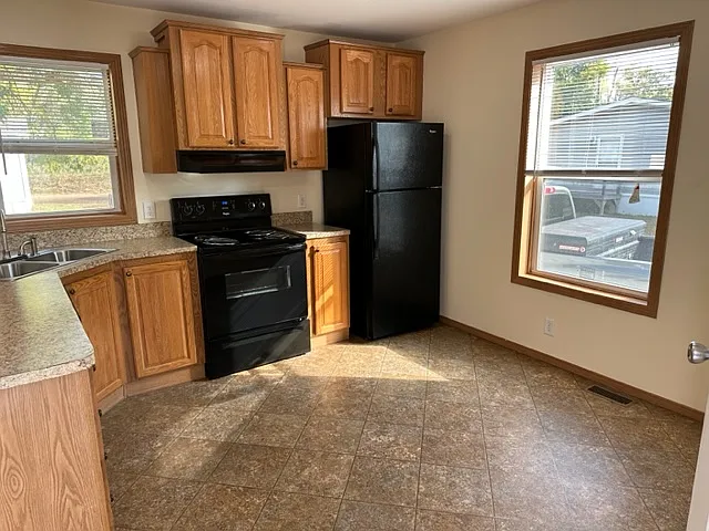 625 15th St SE — Photo 13